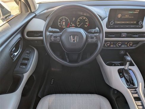 Used 2024 Honda HR-V LX image 10