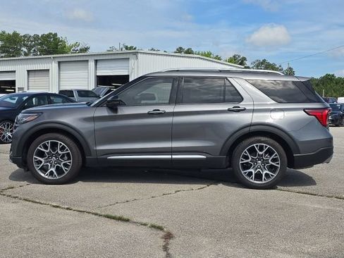Used 2025 Ford Explorer Platinum w/ Ultimate Package RWD image 2