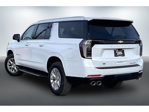 New 2026 Chevrolet Suburban Premier AWD/4WD image 3