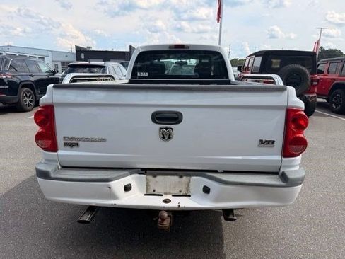 Used 2005 Dodge Dakota Laramie w/ Sport Appearance Group AWD/4WD image 4