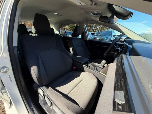 Used 2025 Toyota Camry LE image 35