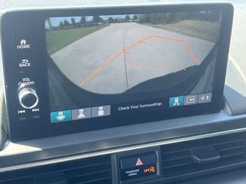 Used 2025 Honda Pilot Touring image 26