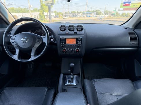 Used 2011 Nissan Altima 3.5 SR w/ 3.5SR Premium Pkg FWD image 15