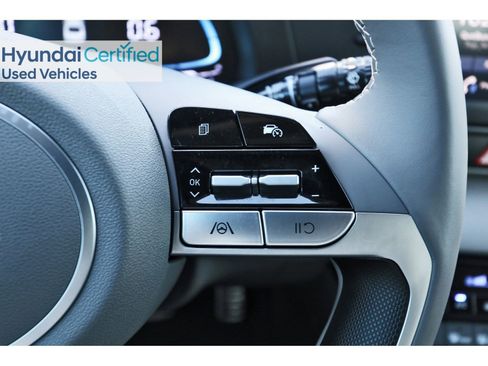 Certified 2025 Hyundai Elantra Sport image 18