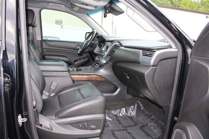 Used 2018 Chevrolet Tahoe LT w/ Texas Edition Package RWD image 13