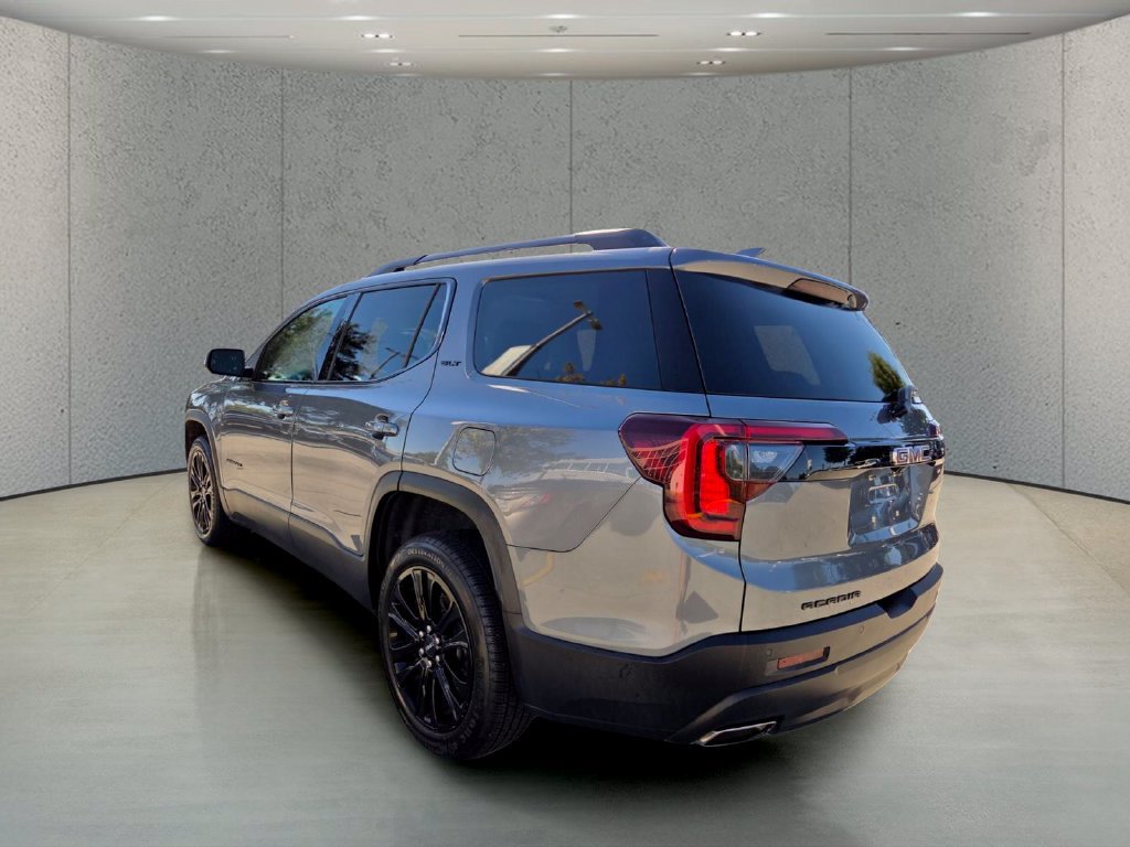 Used 2021 GMC Acadia SLT w/ Elevation Edition FWD image 3