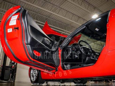 Used 1997 Chevrolet Corvette Coupe w/ Roof Pkg image 79