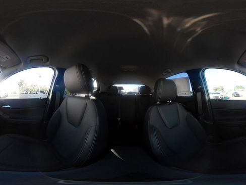 Used 2025 Buick Encore GX Preferred image 42