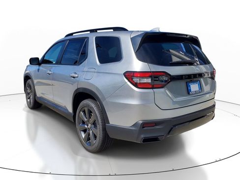 New 2026 Honda Pilot Sport image 4