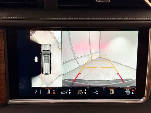 Used 2024 GMC Yukon Denali Ultimate image 14