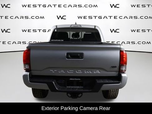 Used 2022 Toyota Tacoma TRD Sport image 4