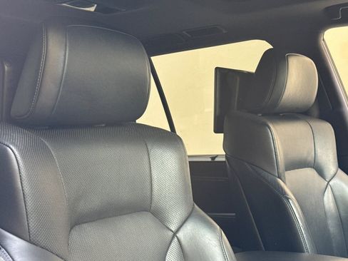 Used 2020 Lexus LX 570 4WD w/ Sport Package image 28