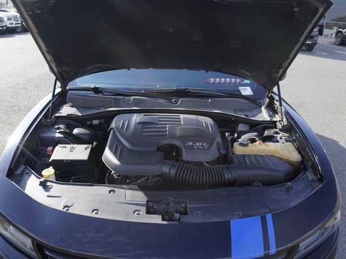 Certified 2016 Dodge Charger SXT RWD image 34