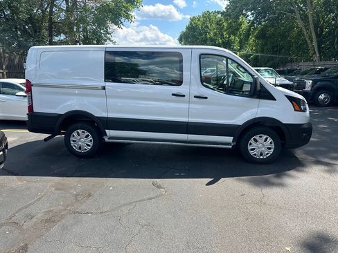 Used 2025 Ford Transit 250 Low Roof w/ Exterior Upgrade Package RWD image 6