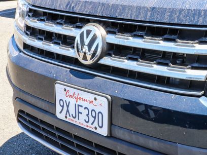 Used 2018 Volkswagen Atlas SE