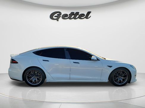 Used 2022 Tesla Model S Base image 3