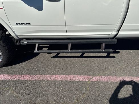 Used 2020 RAM 3500 Laramie AWD/4WD image 9
