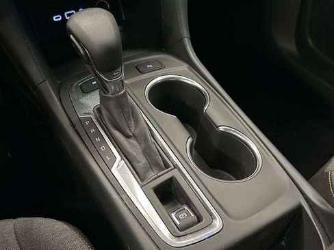 Used 2022 Chevrolet Equinox LT AWD/4WD image 16