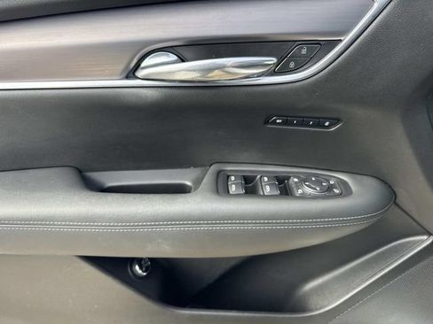 Used 2024 Cadillac XT6 Luxury FWD image 19