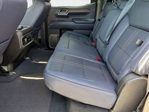 Used 2024 Chevrolet Silverado 1500 High Country w/ Technology Package image 18