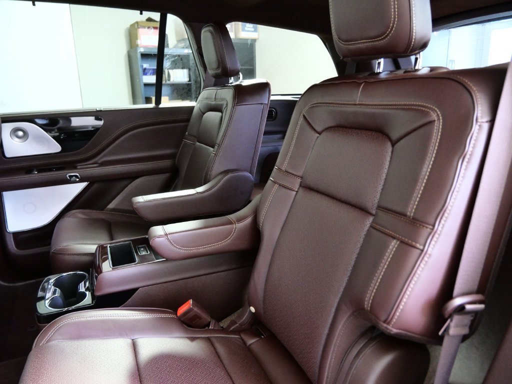 Certified 2023 Lincoln Aviator Black Label w/ Dynamic Handling Package AWD/4WD image 14