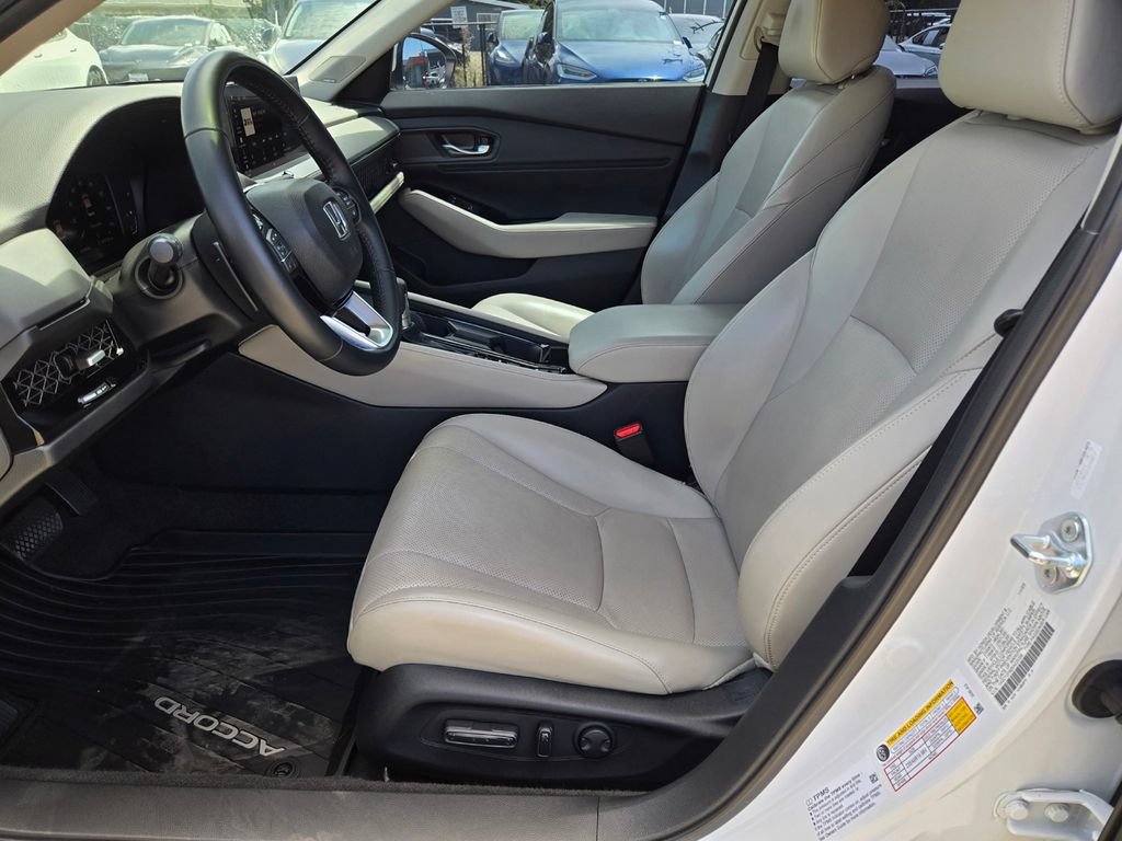 Used 2024 Honda Accord Touring image 17