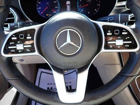 Used 2022 Mercedes-Benz GLC 300 4MATIC image 17