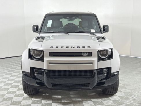 New 2026 Land Rover Defender 110 X-Dynamic SE image 8