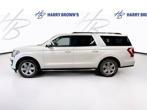 Used 2018 Ford Expedition Max XLT w/ Equipment Group 202A AWD/4WD image 8