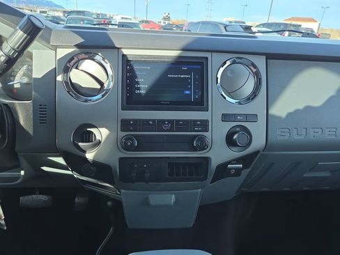 Used 2015 Ford F250 XLT image 17