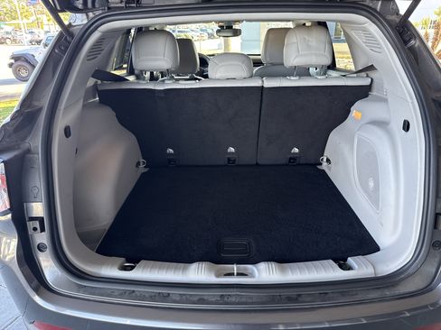 Used 2022 Jeep Compass Latitude w/ Sun and Sound Group image 33