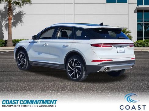 Used 2024 Lincoln Corsair Reserve w/ Equipment Group 201A FWD image 8