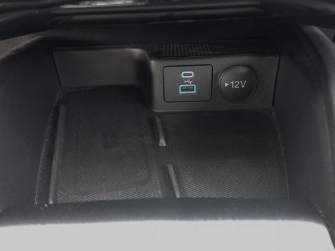 Certified 2022 Ford Escape Titanium w/ Titanium Elite Package image 16