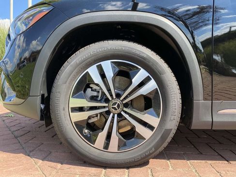 Certified 2025 Mercedes-Benz GLA 250 image 7