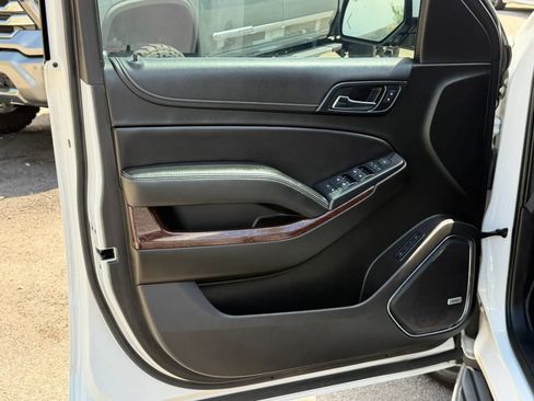 Used 2019 GMC Yukon SLT AWD/4WD image 21
