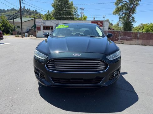 Used 2014 Ford Fusion Titanium FWD image 3
