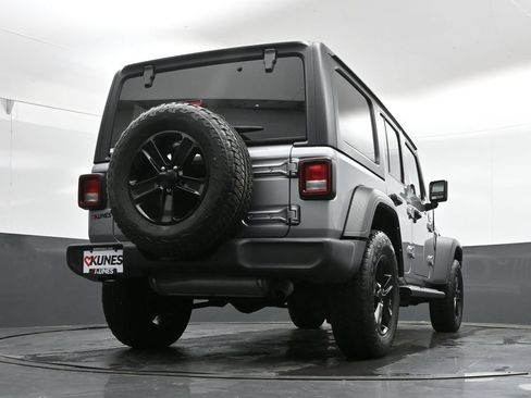 Used 2021 Jeep Wrangler Unlimited Sport AWD/4WD image 40