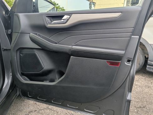 Used 2021 Ford Escape SE AWD/4WD image 9
