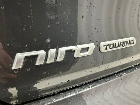 Used 2019 Kia Niro S Touring image 9