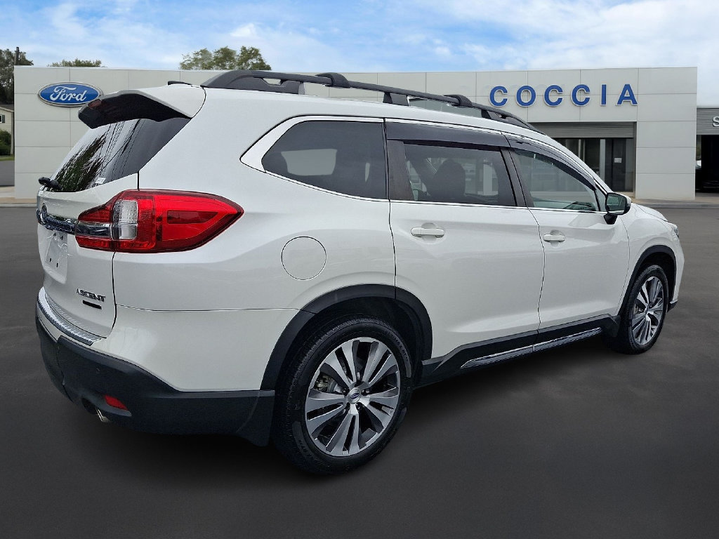 Used 2022 Subaru Ascent Limited w/ Technology Package AWD/4WD image 4