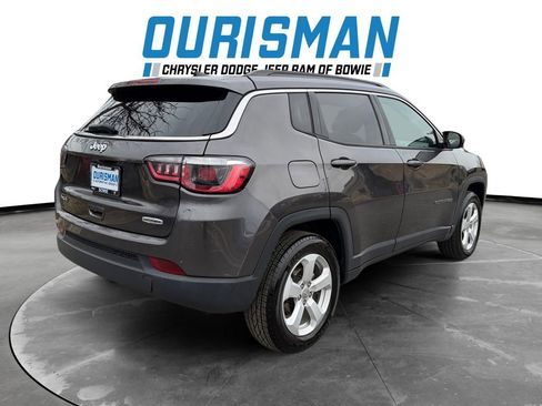 Used 2019 Jeep Compass Latitude image 6