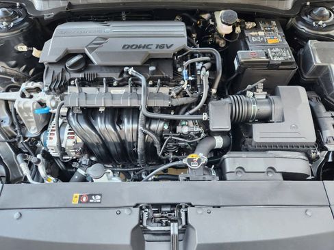 New 2025 Kia K4 LXS image 8