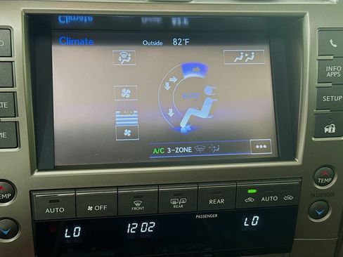 Used 2016 Lexus GX 460 w/ Premium Package AWD/4WD image 17