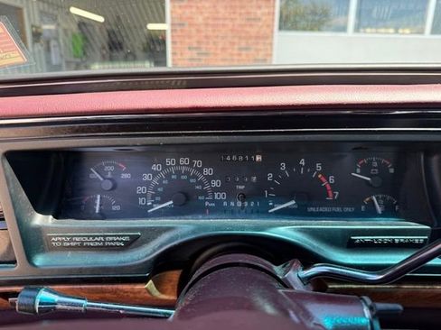 Used 1993 Buick Park Avenue FWD image 23
