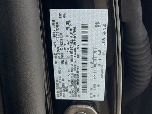 Used 2025 Ford Escape ST-Line image 40