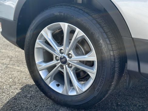 Used 2017 Ford Escape SE image 13