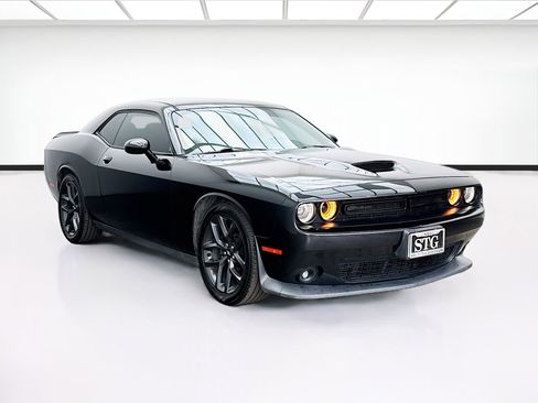 Used 2019 Dodge Challenger GT w/ Blacktop Package RWD image 3