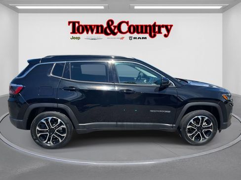 Certified 2022 Jeep Compass Limited AWD/4WD image 5
