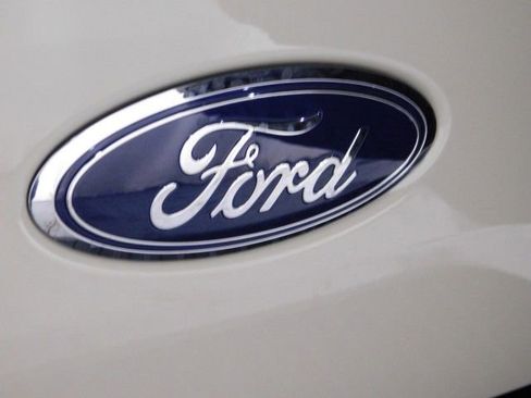 New 2025 Ford Bronco Badlands image 7