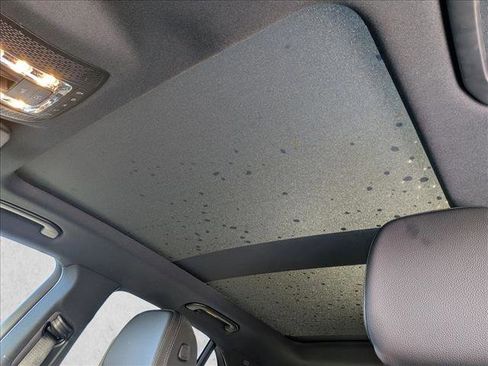 Used 2025 Mercedes-Benz GLE 350 4MATIC image 17